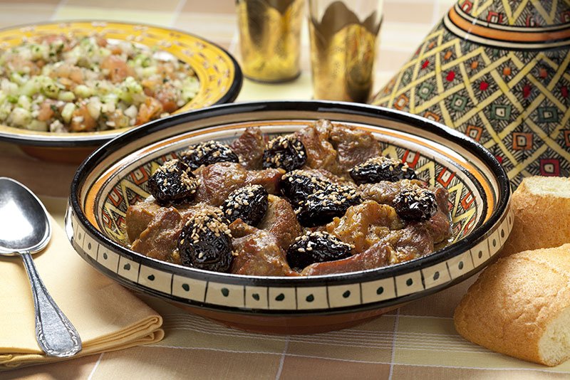 الطبخ المغربي من طنجة للكويرة: وصفات متنوعة حسب المناطق المغربية