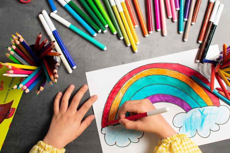 أهمية مهارات الفن لدى أطفال الروض