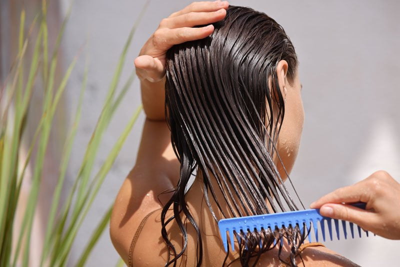 مكونات طبيعية تساعدك في ترطيب الشعر